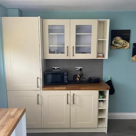 Homestay Oval Residence
